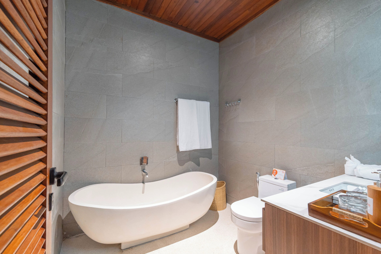 Bathroom 4, Melasti Beach Villa, Badung