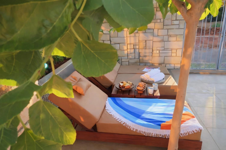 Food & Drinks 5, Ivory Luxury Apartments, Crete