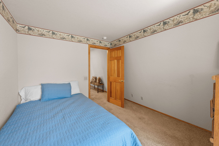 Room 3, The Lazy JT Ranch, San Bernardino