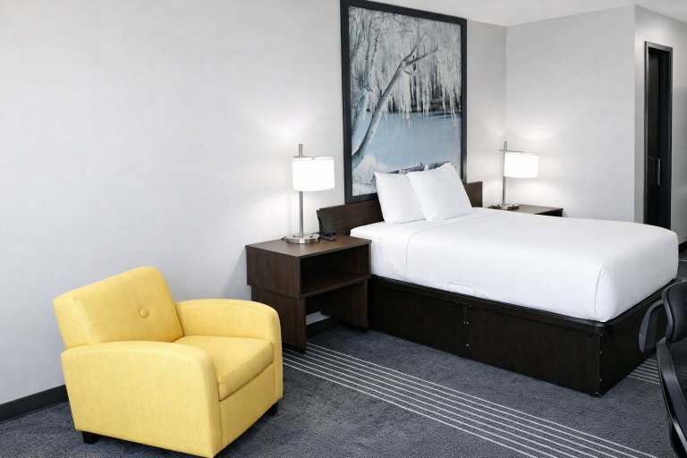 Bedroom 3, Super 8 by Wyndham Salina I-70, Saline