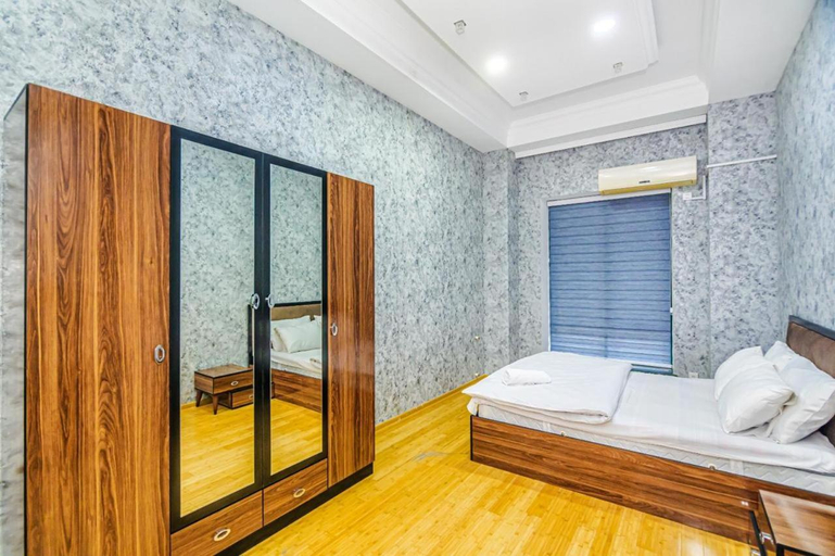 Others 2, 6Big apartment Nizami street, Baku