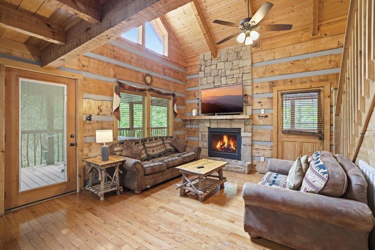 Living area 3, Black Bear Hideaway 2 Bedroom Home, Sevier