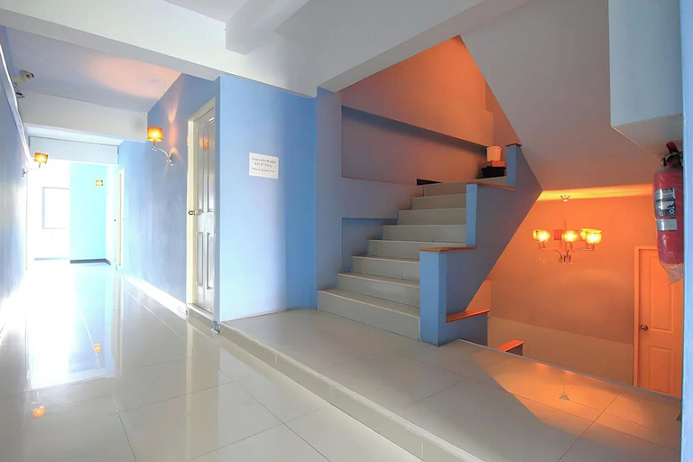 Lobby, Chill Guest, Bang Khae