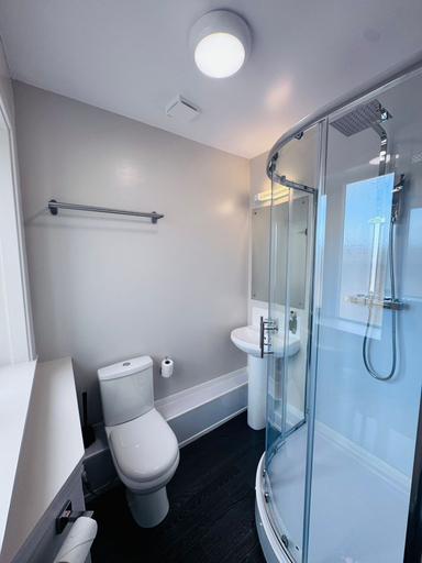 Bathroom 4, Bank House, Highland