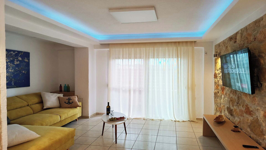 Living area 2, Elisa Luxury Suite in Nea Flogita, Central Macedonia