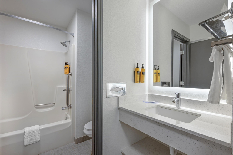 Bathroom 5, Best Western Plus Anderson, Madison
