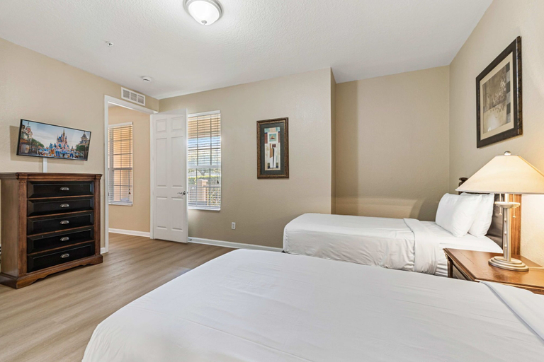 Bedroom 2, 5036 Shoreway Loop #105, Orange
