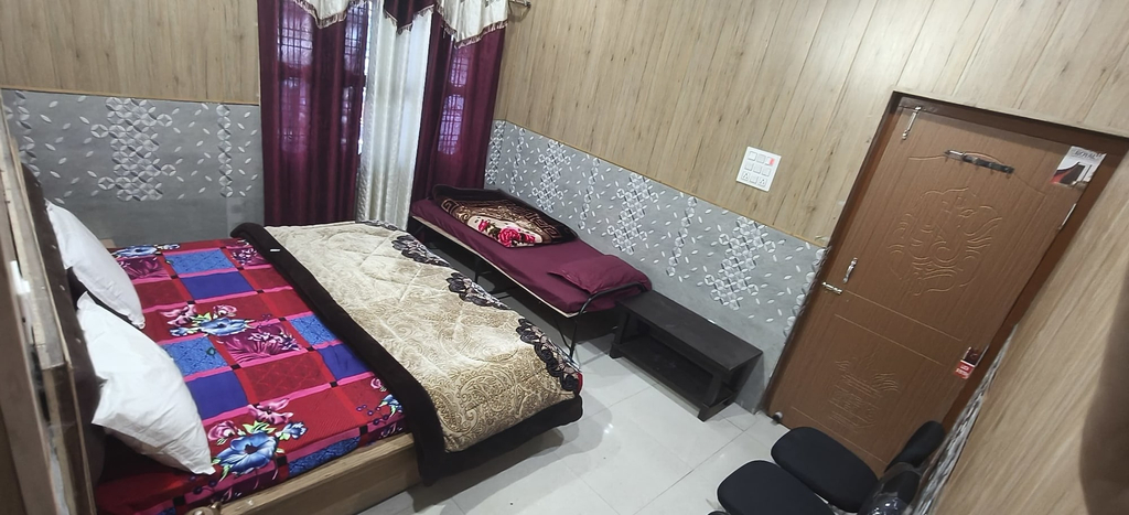 Room 3, Omji - Kalindi Seva Sadan, Uttarkashi
