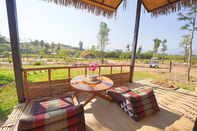 Outdoor dining, Baannok at Motakhian, Pak Chong