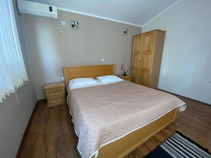 Room 2, Casa Liburnia