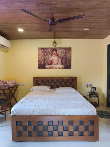 Bedroom 3, The Rippling Edge, Raigarh