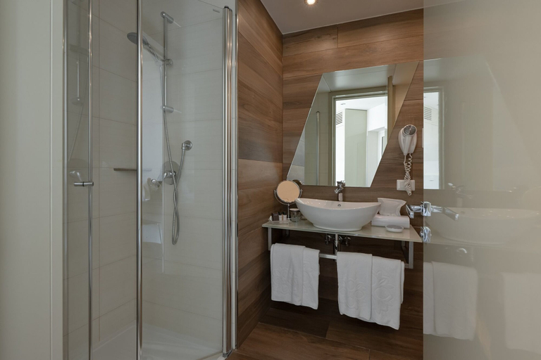 Bathroom 5, Hotel Atilius Adults Only, Brescia