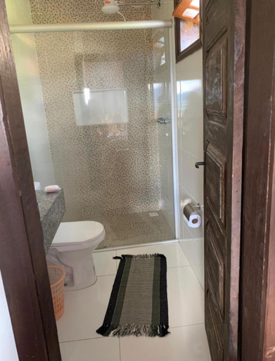 Bathroom, Hospedagem vicentina, Tiradentes