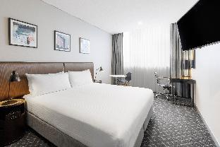 Others 4, Holiday Inn & Suites Sydney Bondi Junction, Sydney