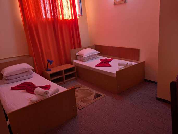 2, Hotel Tiver, Campia Turzii