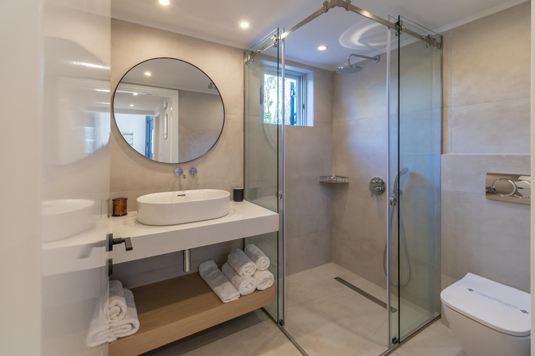 Bathroom 4, Remetzo Village, Ionian Islands