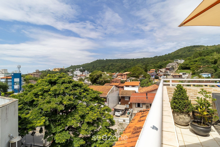 Others 2, Penthouse W/terrace 5 min From the Beach Cos302, Florianopolis