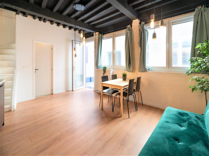 Others 3, Comfy Saint Pauls Apartment, Antwerpen