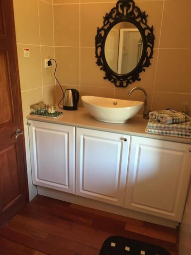 Bathroom 5, Chez Thomas, Calvados