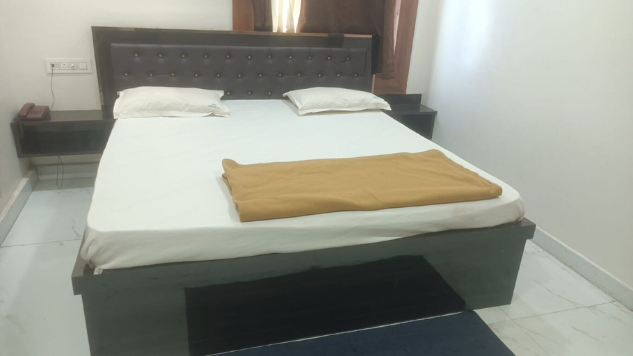 Room 5, Hotel Abhishek Inn, Khordha