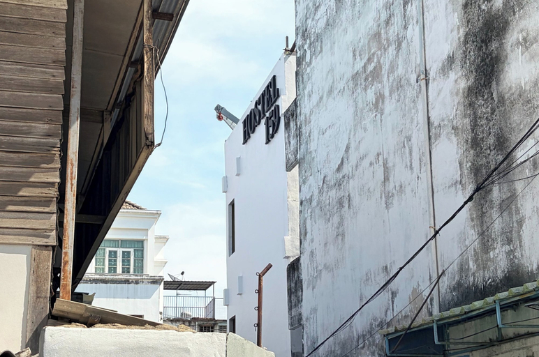 Front of property 2, Hostel 159, Phaya Thai