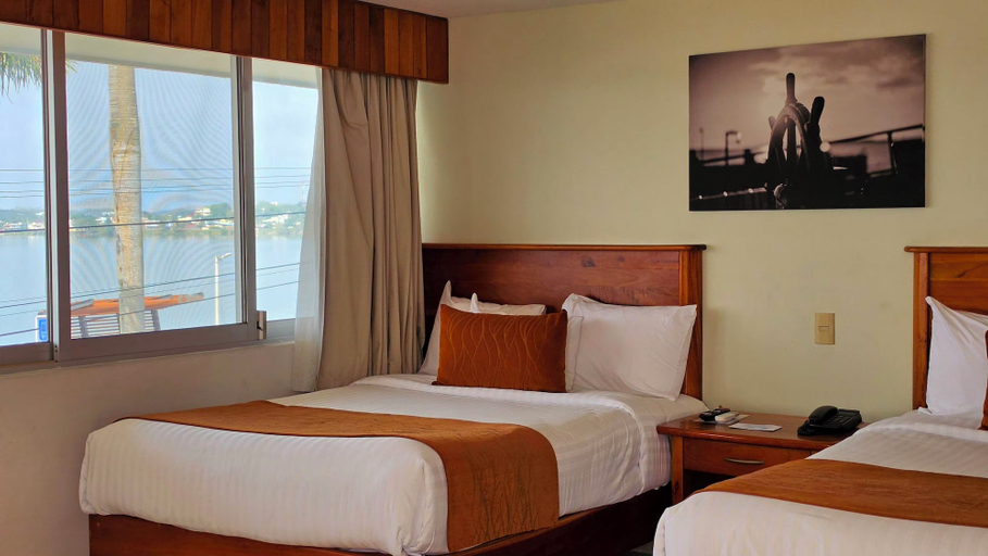 Room 4, Hotel Riviera Tuxpan, Tuxpan