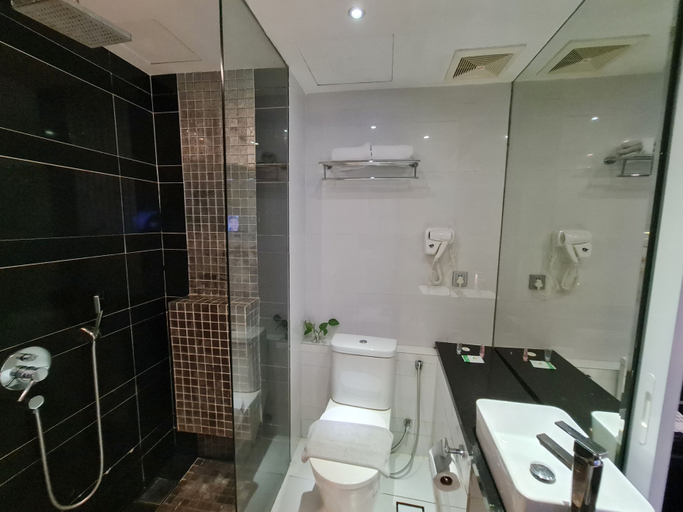 Bathroom 3, Arenaa Star Hotel, Kuala Lumpur