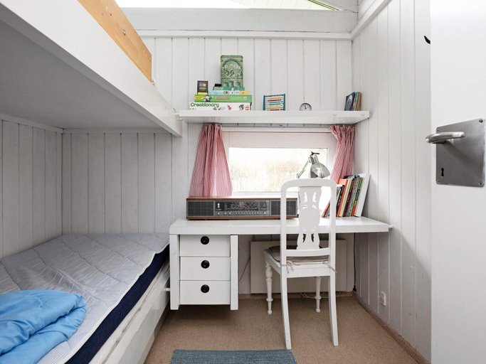 Others 5, 5 Person Holiday Home in Hornbaek, Helsingør