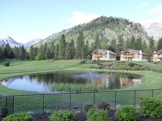 Property grounds, Vacation Winter Getaways at Leavenworth, Chelan