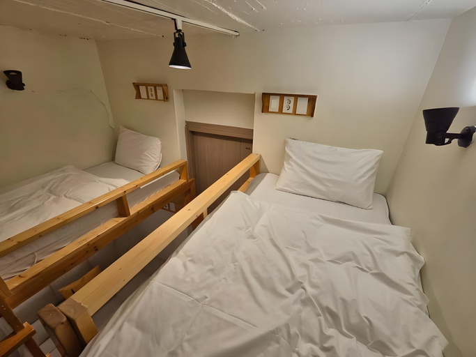 Bedroom 2, Gangneung Accommodation Stay Book and Type, Gangneung