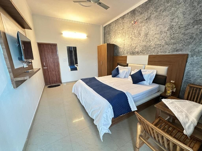 Room 3, Hotel Mist, Chandigarh