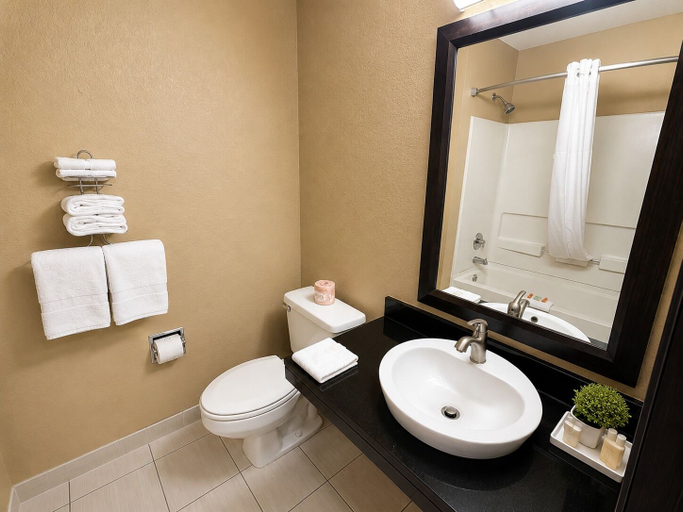 Bathroom 5, Motel 6 Morehead, KY, Rowan