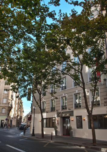 Others 5, HOTEL B SQUARE, Paris