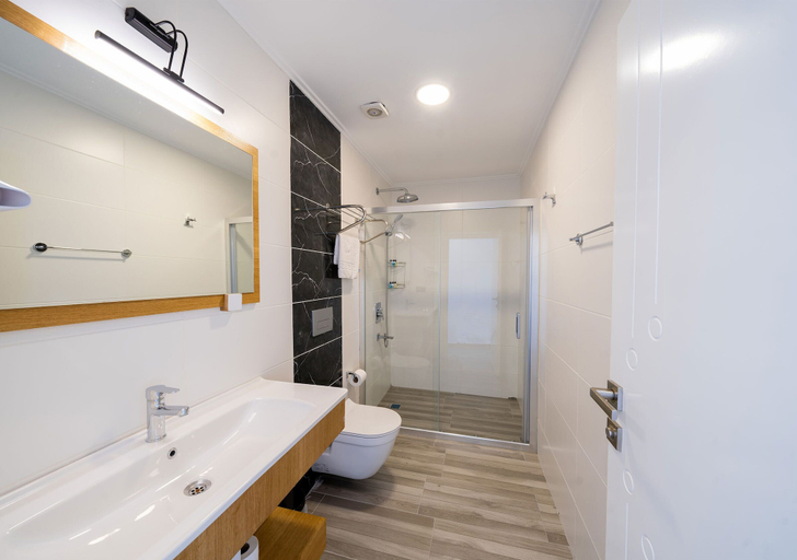Bathroom 5, Kalkan Beach Park Hotel, Kaş