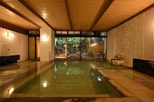 Others 3, Osakaya, Kusatsu