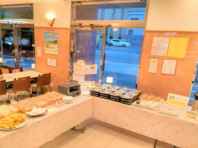 Food & Drinks 4, Toyoko Inn Hakata-guchi Ekimae, Fukuoka