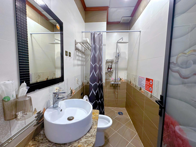 Bathroom 4, Phuong Anh Hotel, Vũng Tàu