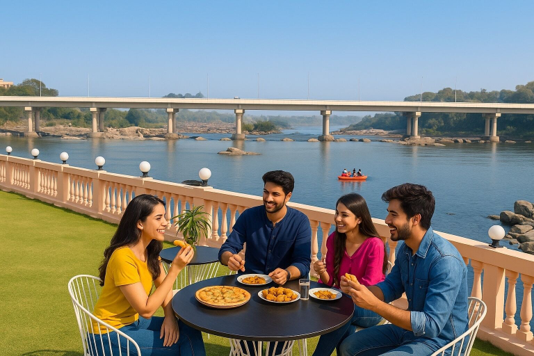 Outdoor dining 2, Orchha Resort- by the river, Tikamgarh