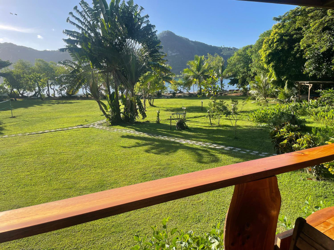 Others 5, Oviri Lodge