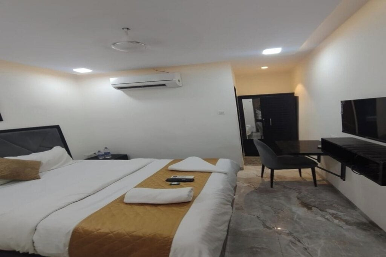 Room 5, Glitz Hotel Beverly- US Consulate Kurla, Mumbai Suburban