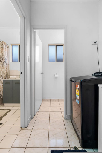 Room 5, Bright Cozy Apartment Central - Modern, Millner