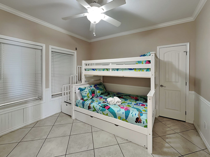 Bedroom 3, Pelican Point by Miss Kitty’s, Aransas