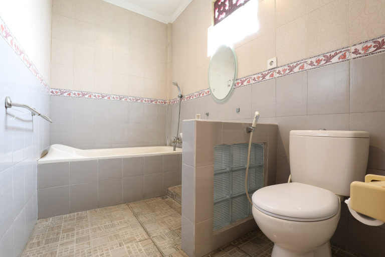 Bathroom 5, Warji House 2 Bisma, Gianyar