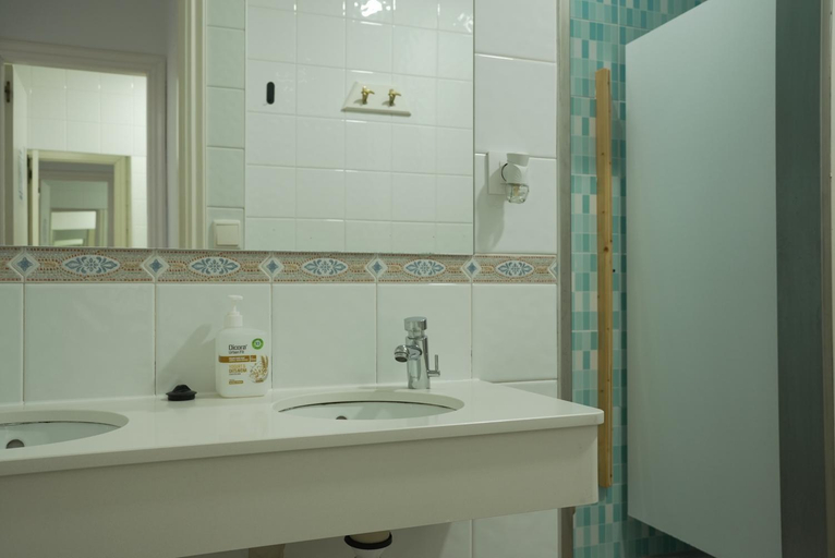 Bathroom 2, CH Casucho da Peregrina, Pontevedra