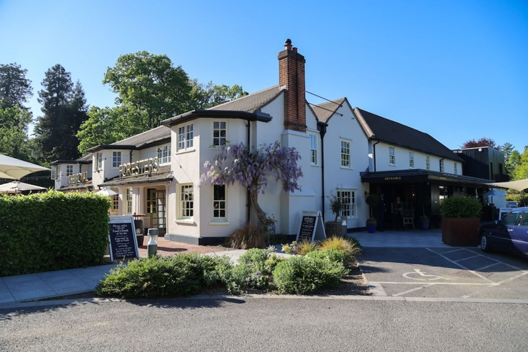 Exterior & Views 2, The Royal Foresters, Ascot, Berkshire - Acorn Pubs, Bracknell Forest