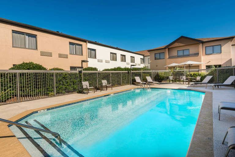 Sport & Beauty, Courtyard by Marriott Wilmington / Wrightsville Beach, New Hanover