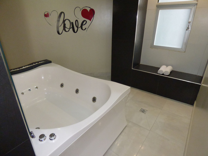 Bathroom 3, HOTEL OSHO, Andrés Ibáñez