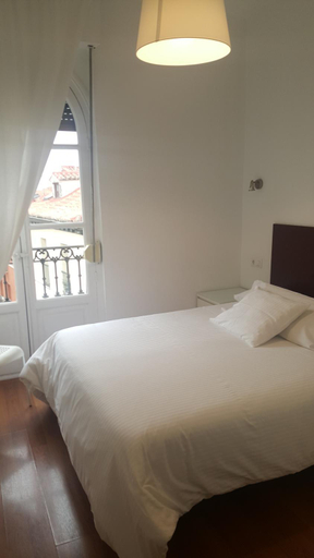 Bedroom 2, Hostal Santa Isabel, Madrid