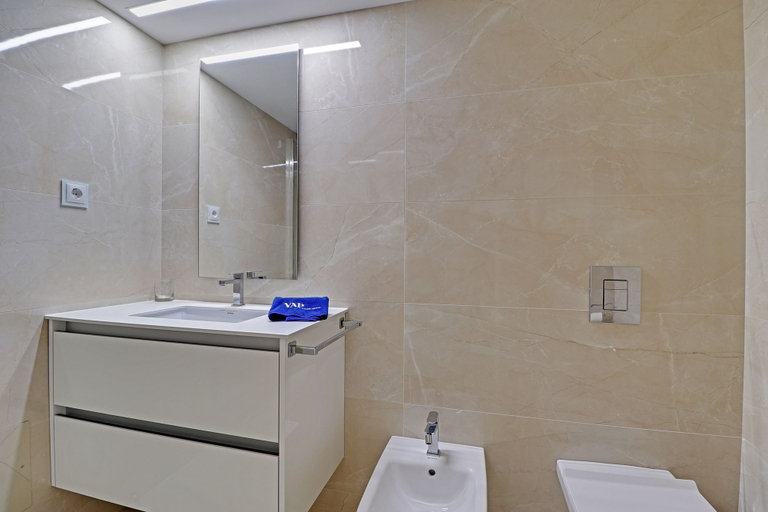 Bathroom 4, Marina Luxor 21 in Vilamoura, Loulé