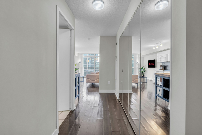 Interior 4, The Sventy hotel - Free Parking, Toronto